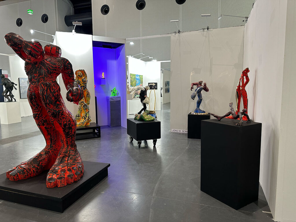 Ausstellungsansicht von der Art Karlsruhe 2025
